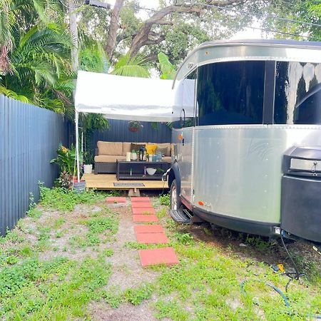Apartamento Work, Rest And Play: Wifi, Tv And Backyard Bliss North Miami Beach Exterior foto