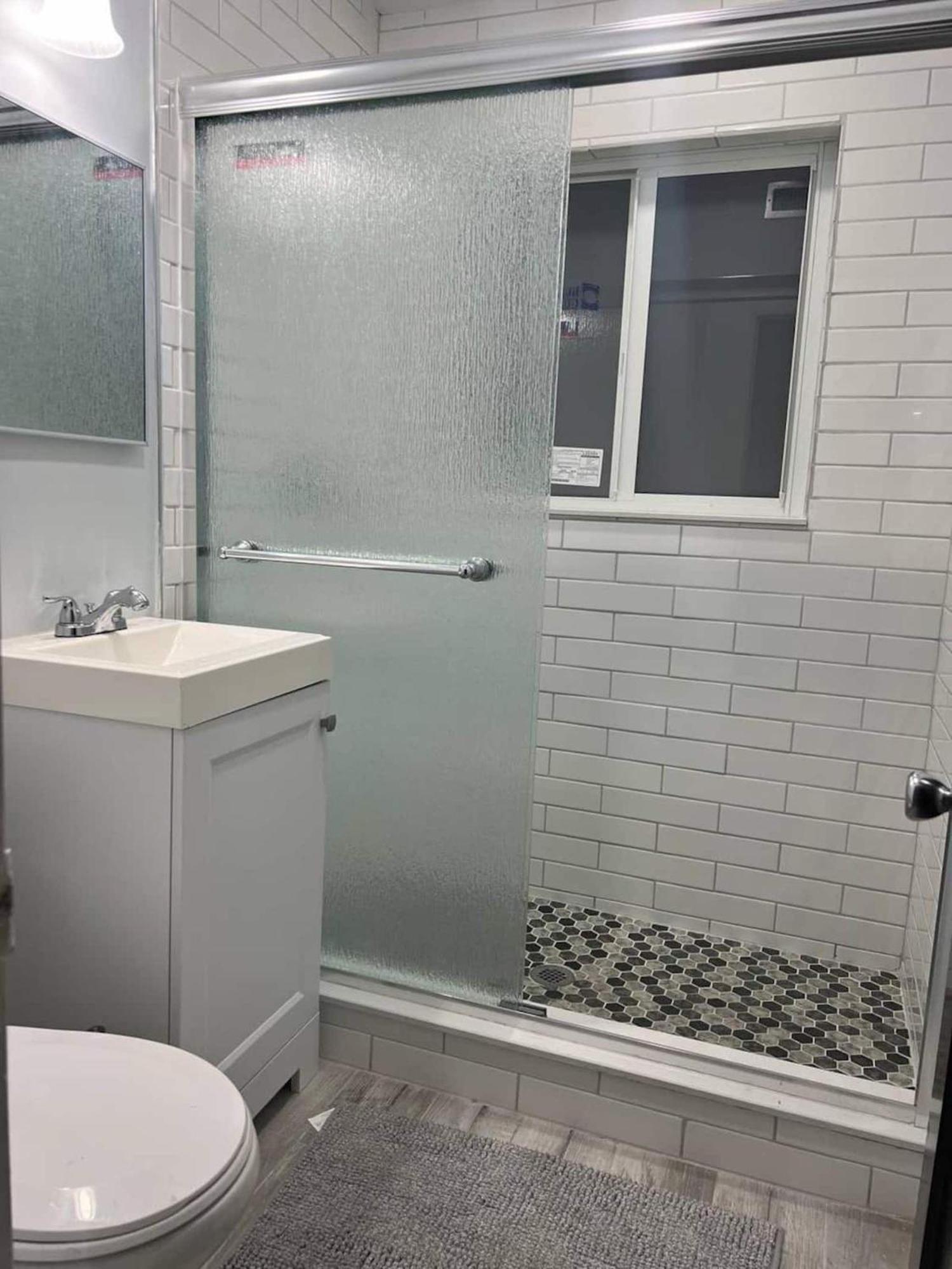 Apartamento Work, Rest And Play: Wifi, Tv And Backyard Bliss North Miami Beach Exterior foto