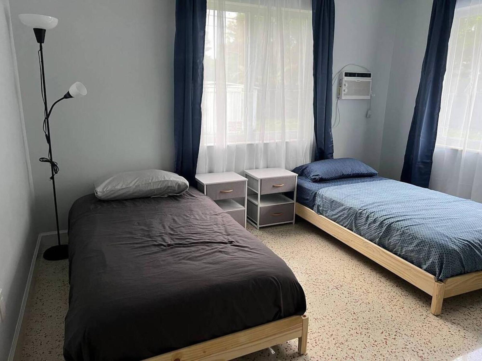 Apartamento Work, Rest And Play: Wifi, Tv And Backyard Bliss North Miami Beach Habitación foto